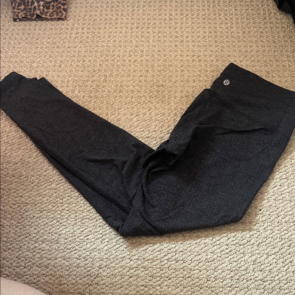 Black patterned lululemon Leggings